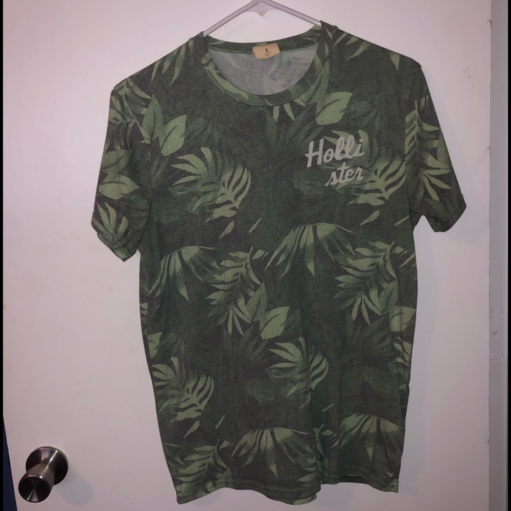 Tropical leaves Hollister Men’s tee